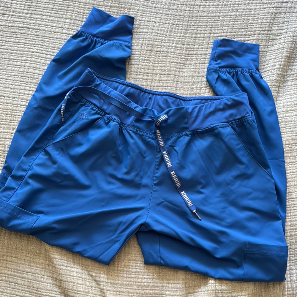 Med couture insight scrub pants